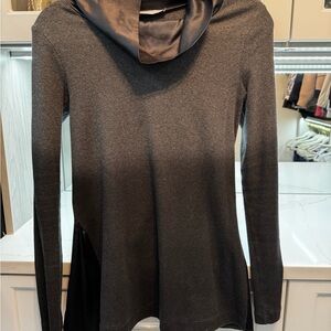 Fabiana Filippi Grey Women's Sweater with silk details. XS. Made in Italy 🇮🇹